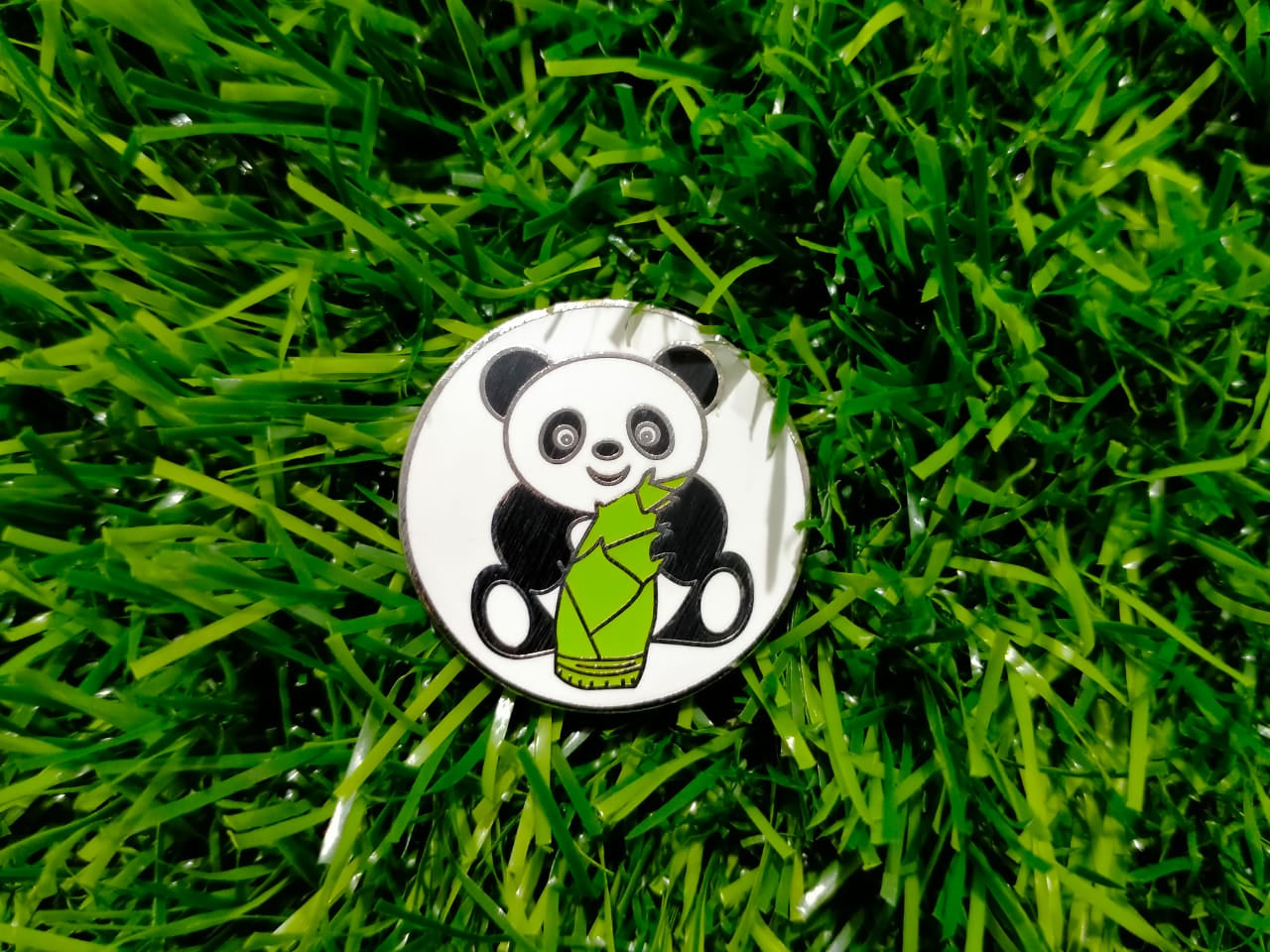 GolfBasic Panda Magnetic Cap Clip & Panda Ball Marker