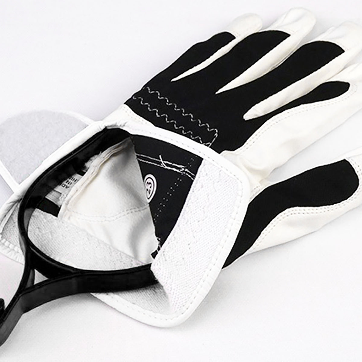 GolfBasic Glove Hanger