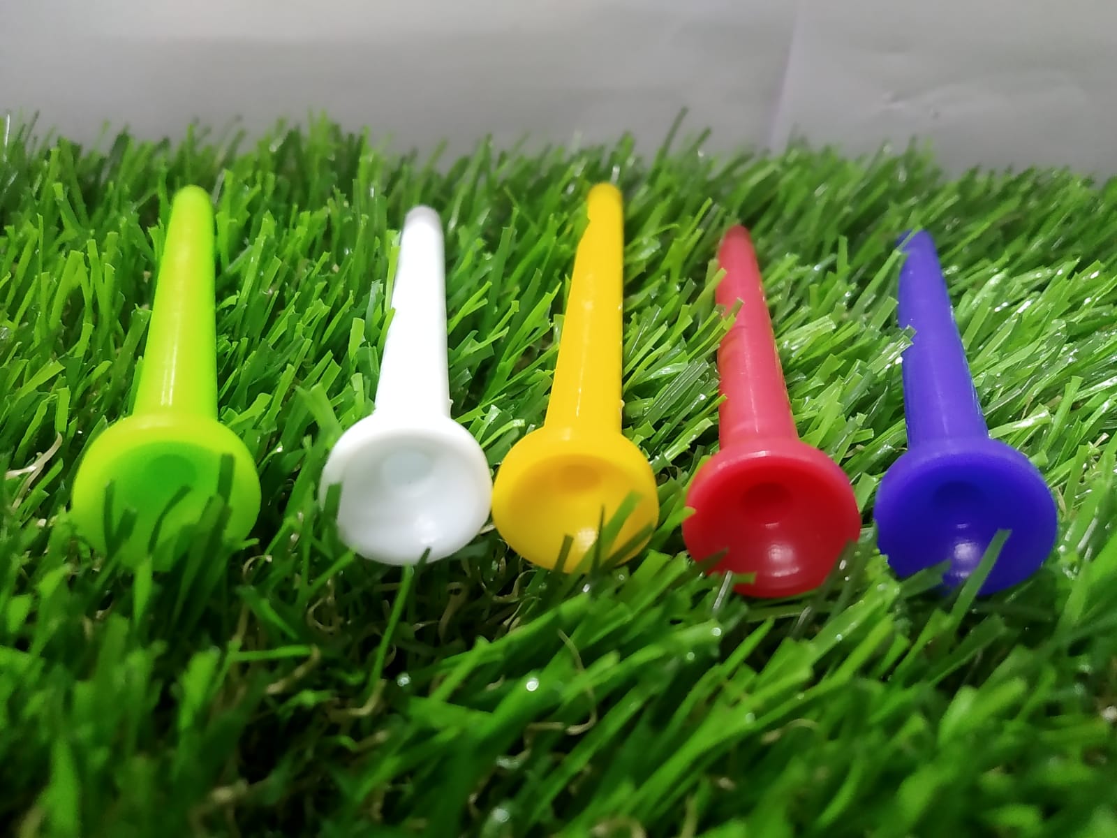 GolfBasic Premium Bowl Shaped Golf Tees (2 Sizes)