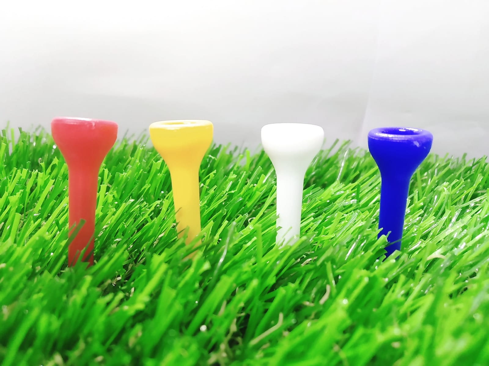 GolfBasic Premium Bowl Shaped Golf Tees (2 Sizes)